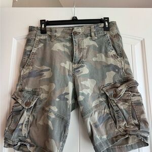 American Eagle Outfitters Men's Camo Cargo Shorts - Green/Tan